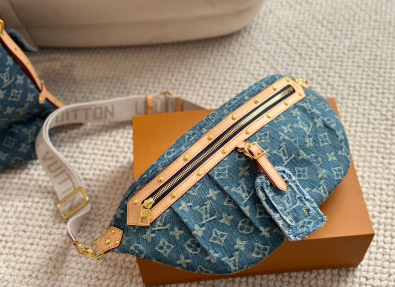 Jean bag