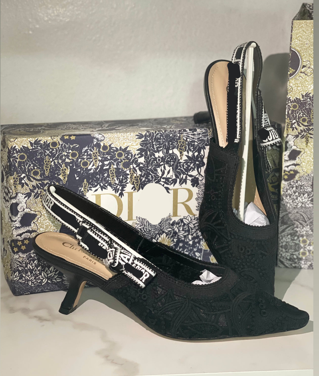 HEELS